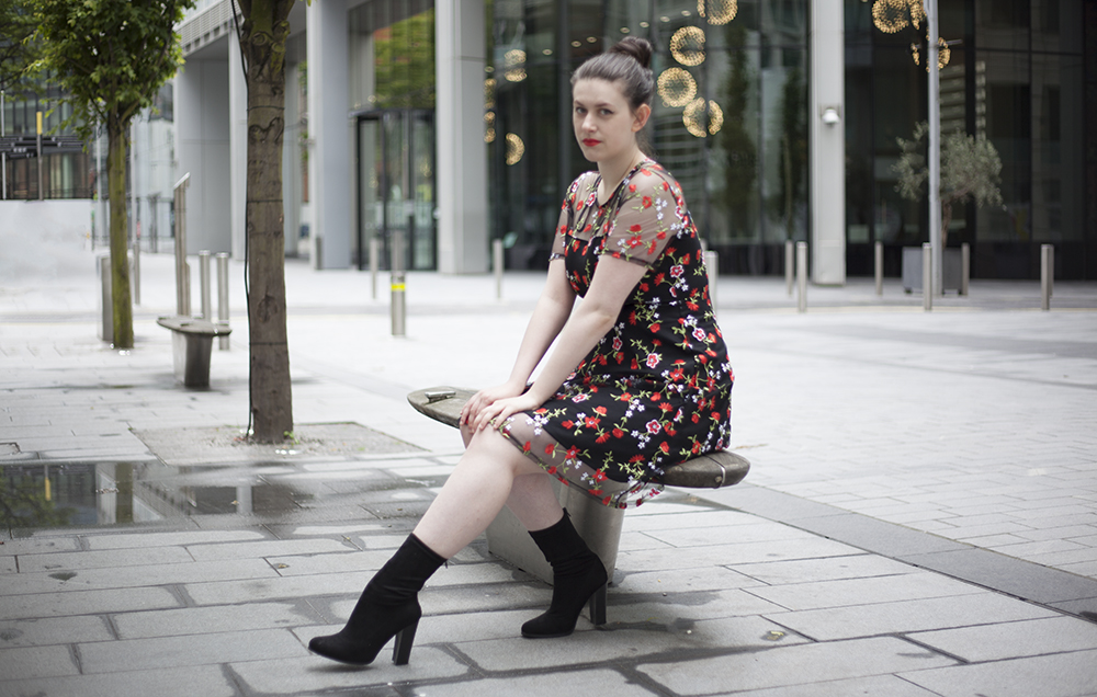 Jess Wilby wearing Dorothy Perkins in Manchester Spinningfields for Philocalist.co.uk
